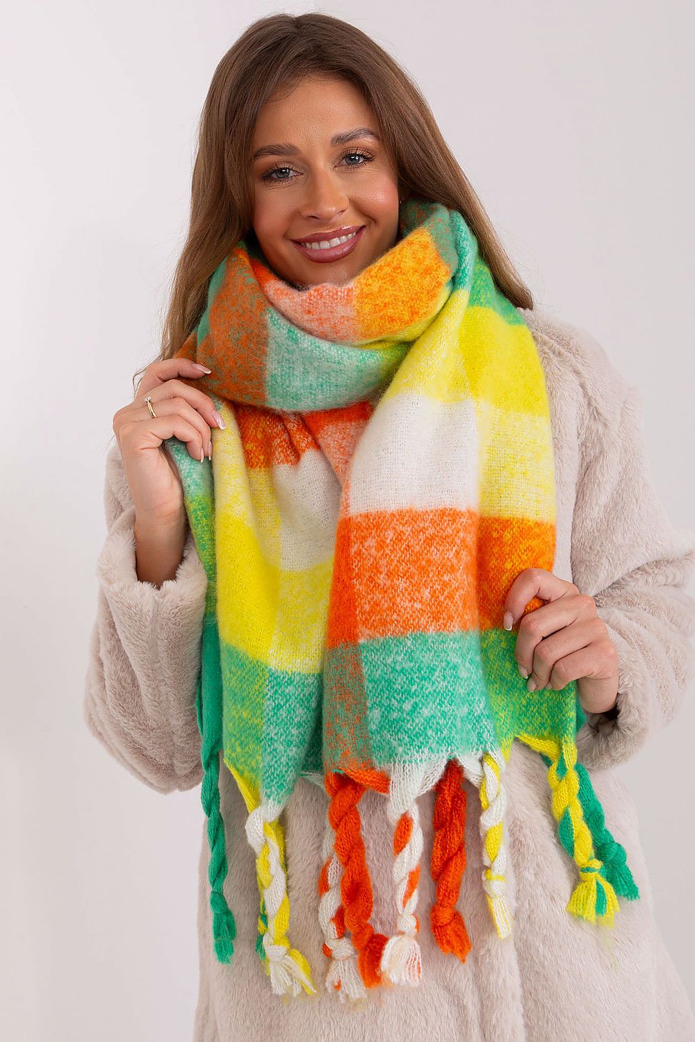 Shawl AT