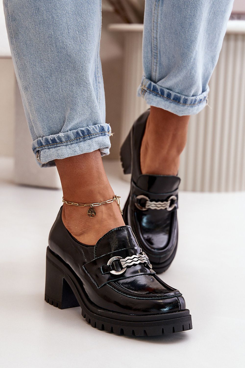 Heeled low shoes Step in style