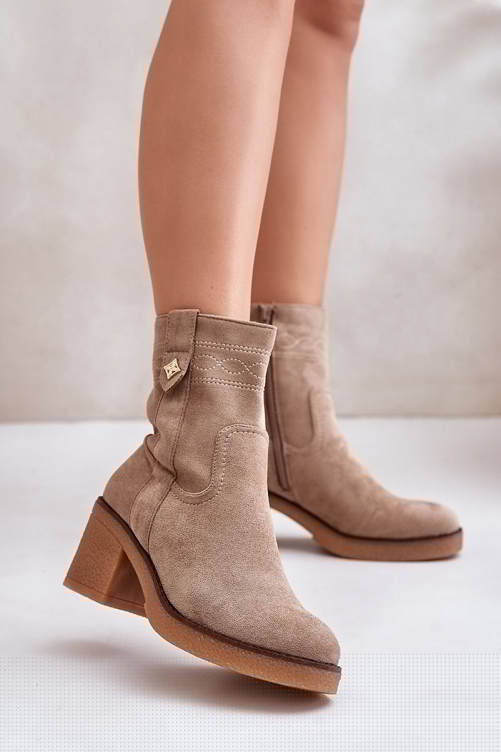 Heel boots Step in style