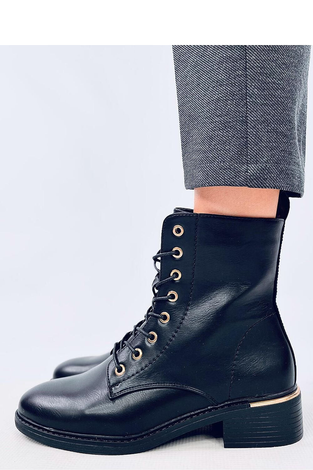 Boots Inello