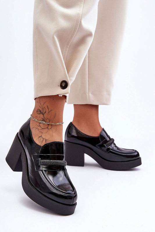 Heeled low shoes Step in style