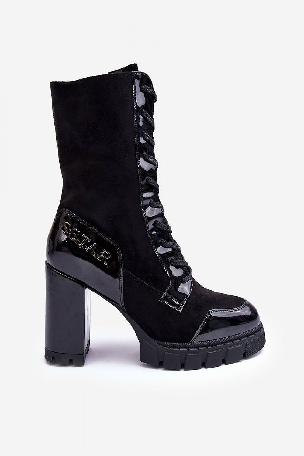 Heel boots Step in style